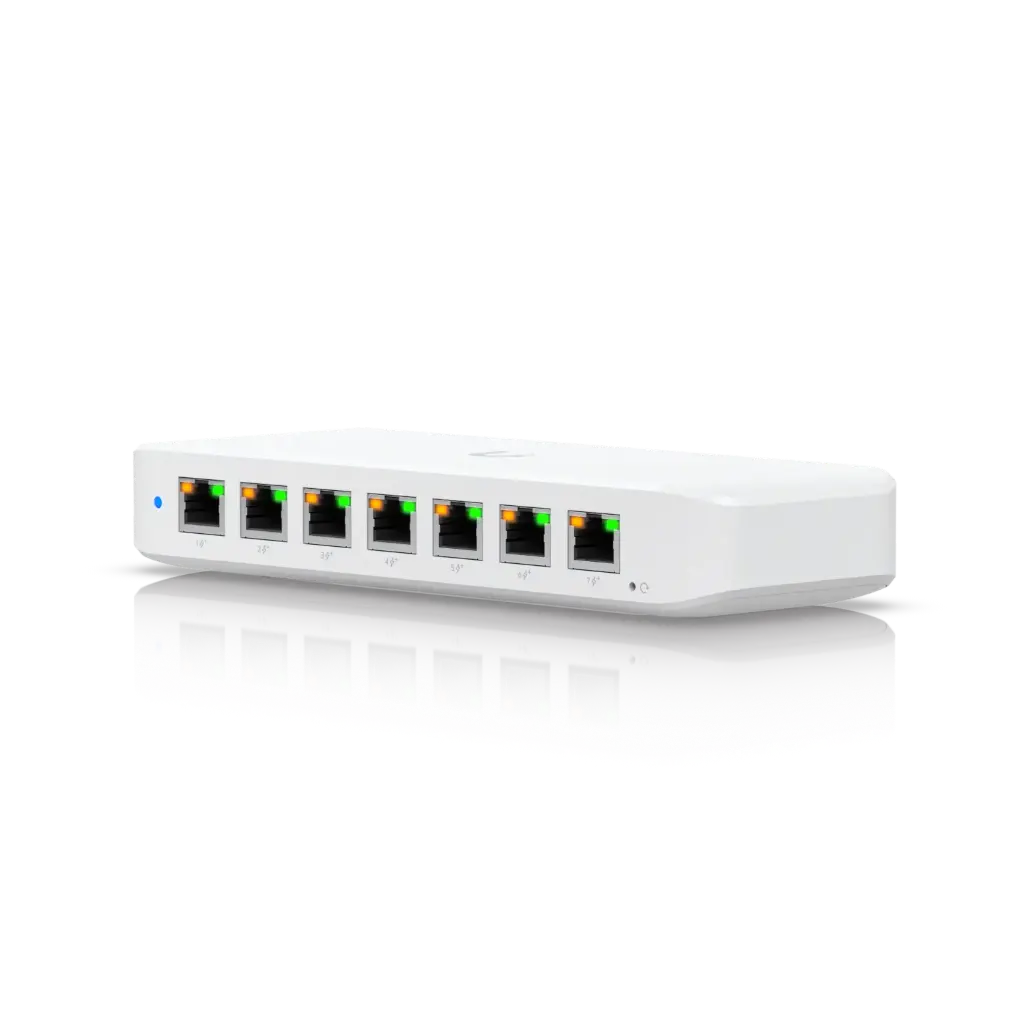 Ubiquiti Unifi Switch Ultra 210W A compact Layer 2 8-port GbE PoE switch with versatile mounting options 202W
